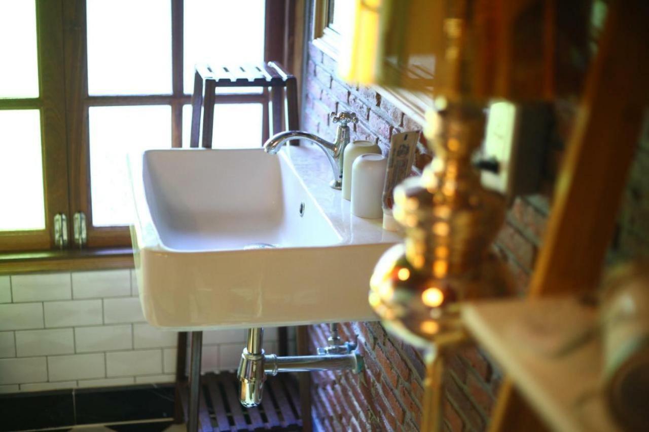 T-House Bkk 2Floors Near Bts With Swimming Pool And Free Wifi Hotel Bangkok Exterior foto